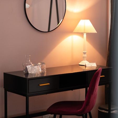 The Originals Boutique, Hotel Victoria, Châtelaillon-Plage Екстериор снимка