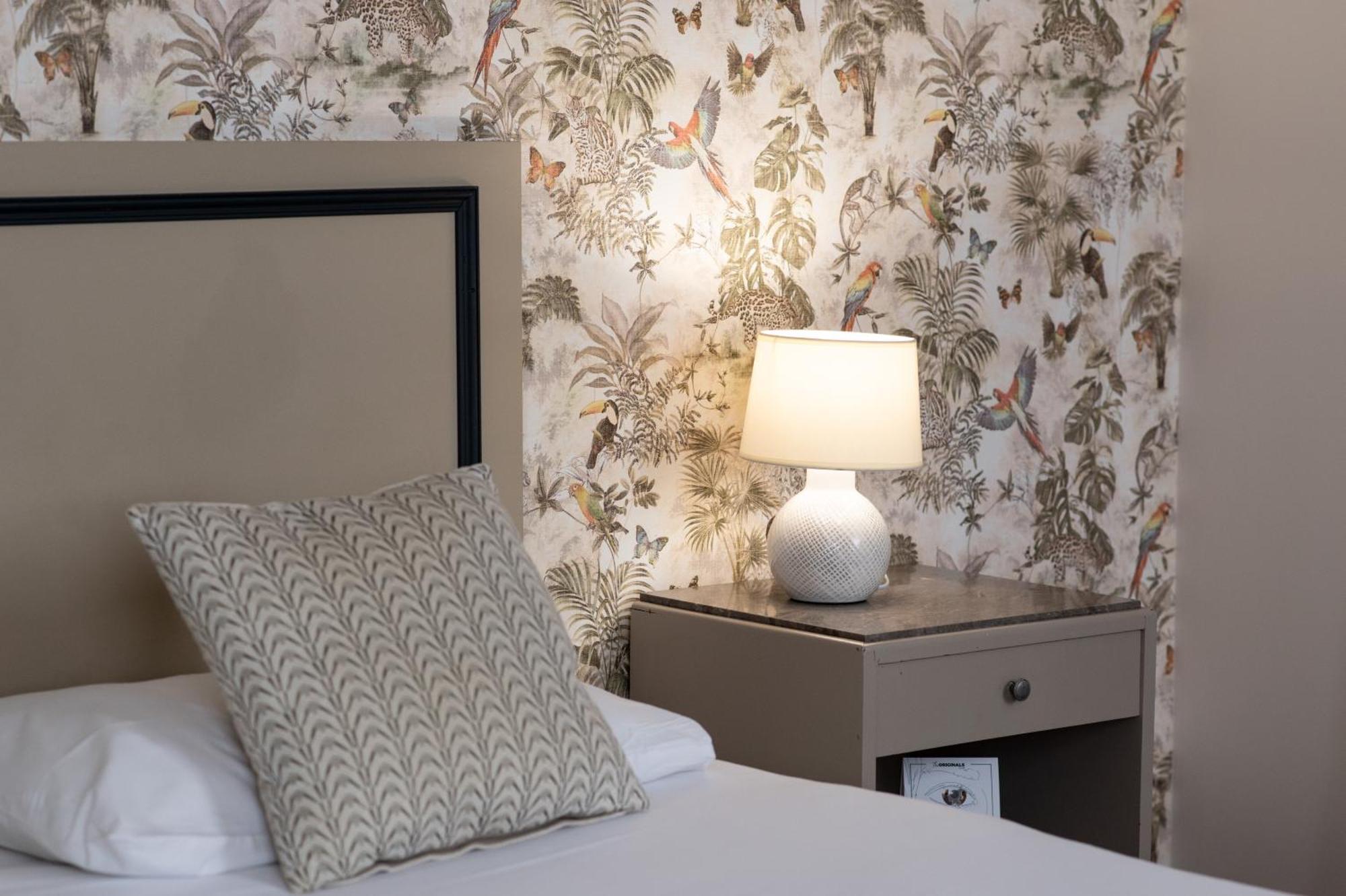 The Originals Boutique, Hotel Victoria, Châtelaillon-Plage Екстериор снимка