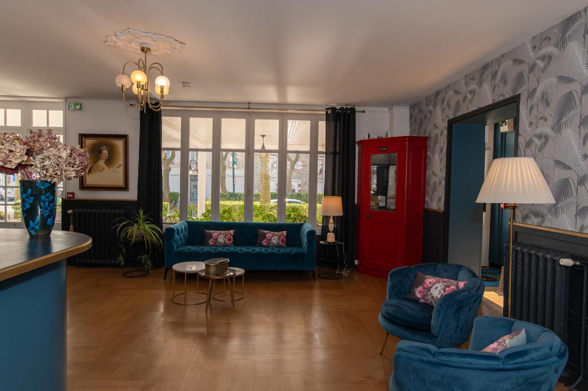 The Originals Boutique, Hotel Victoria, Châtelaillon-Plage Екстериор снимка